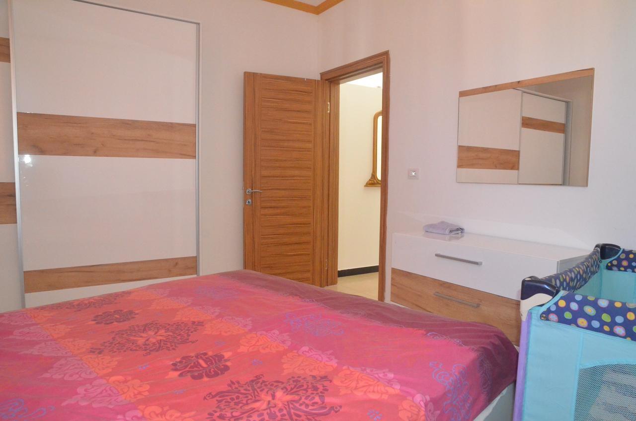 Everest Apartments Shëngjin Exterior foto